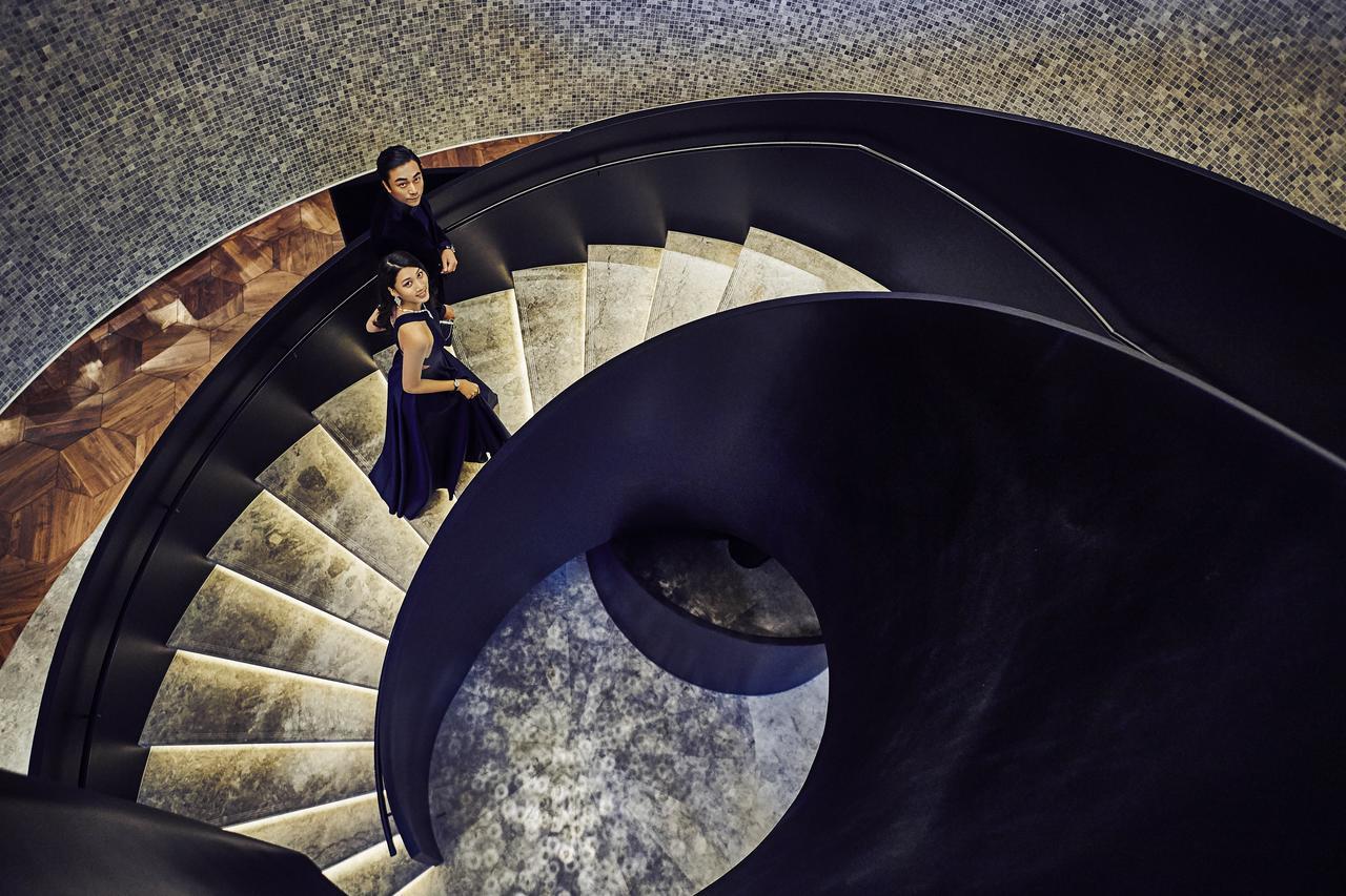 Отель Silks Club Гаосюн Экстерьер фото Spiral staircase